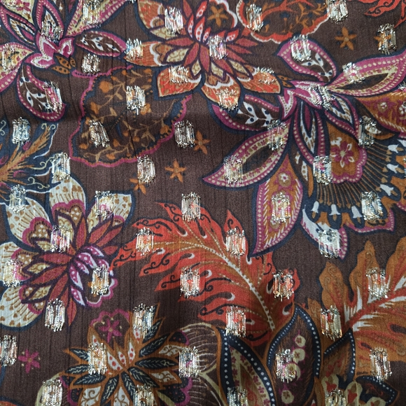 Floral V-Neck Sheer Blouse - Picture 4 of 4